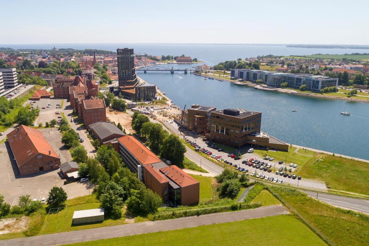 Hotel Sonderborg Kaserne Экстерьер фото